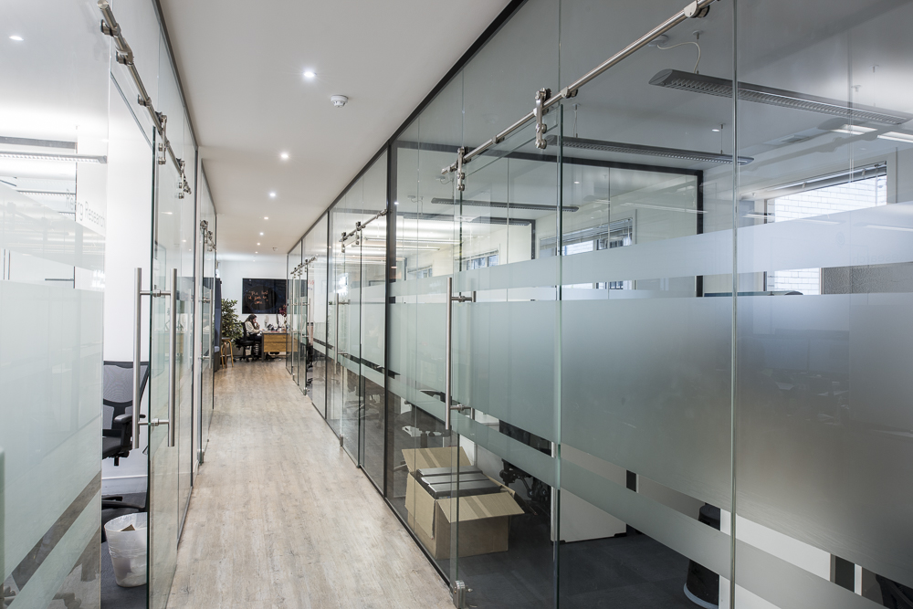 best office partitions in dubai